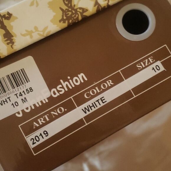 NWOT Ladies Designer Pumps by JOHN FASHION - Picture 4 of 15